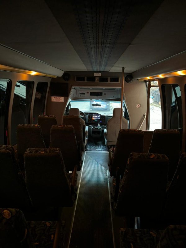 Road Yacht - Image 5